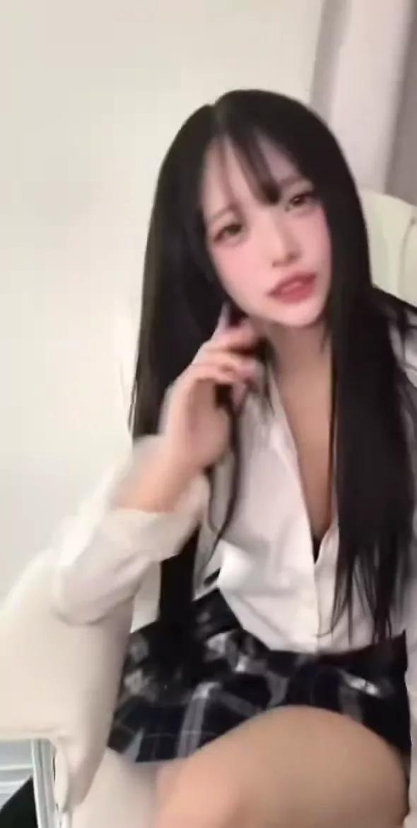 @yvrqx スレンダー オナニー 必見 X動画 @yvrqx の投稿動画 シーン9