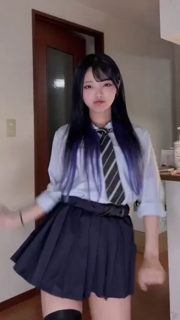 @tiktokerwzfo パイパン 騎乗位 完全素人 裏アカ動画 @tiktokerwzfo の投稿動画 シーン2