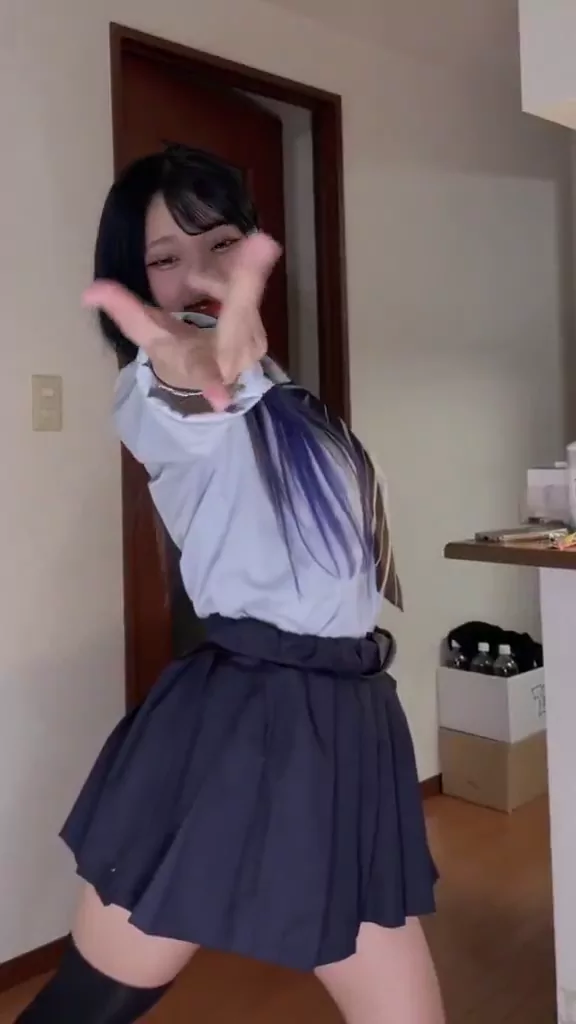 @tiktokerwzfo パイパン 騎乗位 完全素人 裏アカ動画 @tiktokerwzfo の投稿動画 シーン5