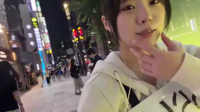 @edogawahmp2525 スレンダー 潮吹き 必見 SNS流出動画 @edogawahmp2525 の投稿動画 シーン8
