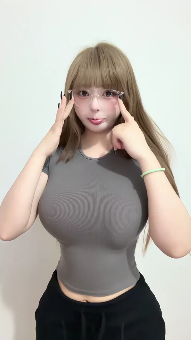 @ramenbearx 美少女 潮吹き 必見 Twitterエロ動画 @ramenbearx の投稿動画 シーン2