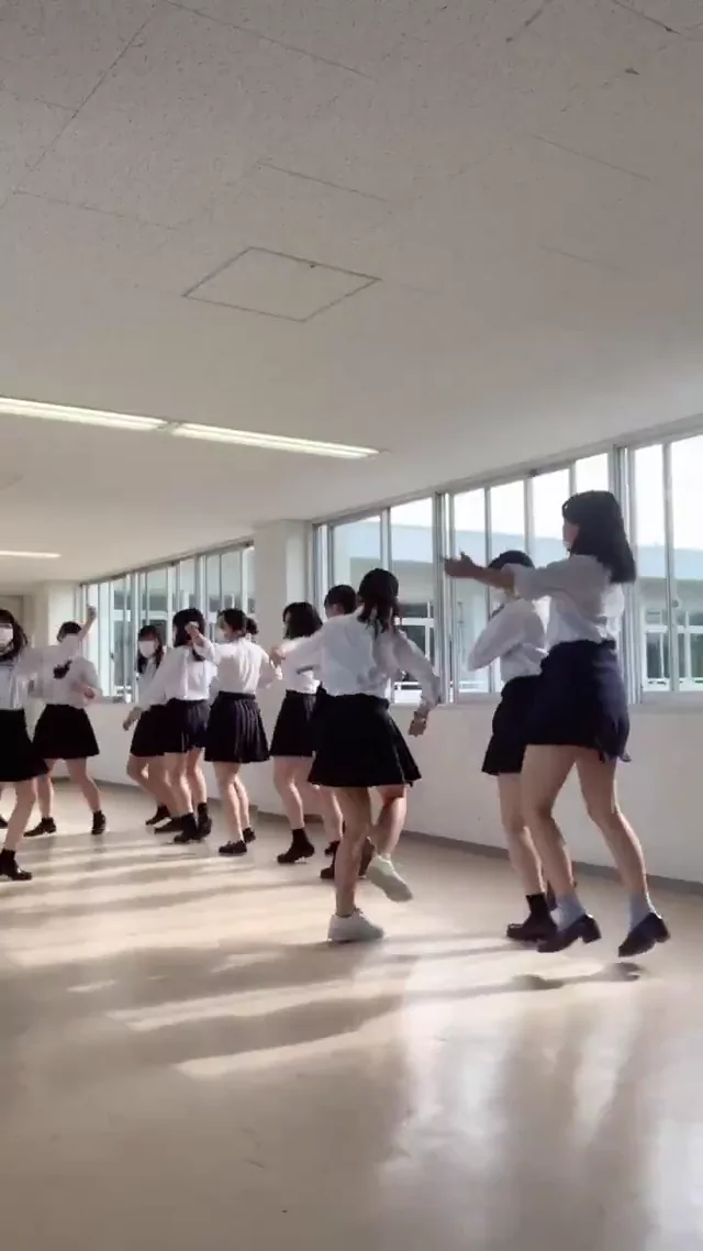 @yu2023s 巨乳 流出 過激 SNS流出動画 1番最後の子ツありがとう シーン10