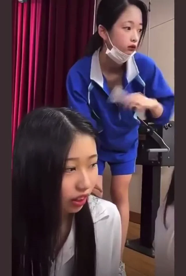 @liveotakara 女子大生 中出し 最新 Twitterエロ動画 #TikTokLIVE #インスタライブ シーン5