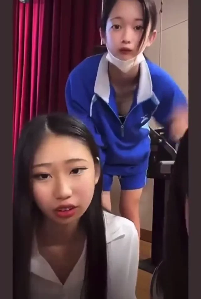 @liveotakara 女子大生 中出し 最新 Twitterエロ動画 #TikTokLIVE #インスタライブ シーン9