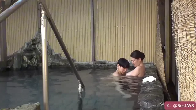 人妻 潮吹き 最新 Twitterエロ動画 人妻 潮吹き 最新 Twitterエロ動画 シーン3
