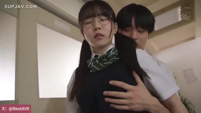 @NiceAV3 美人OL 露出 神回 Twitterエロ動画 @niceav3 の投稿動画 シーン1