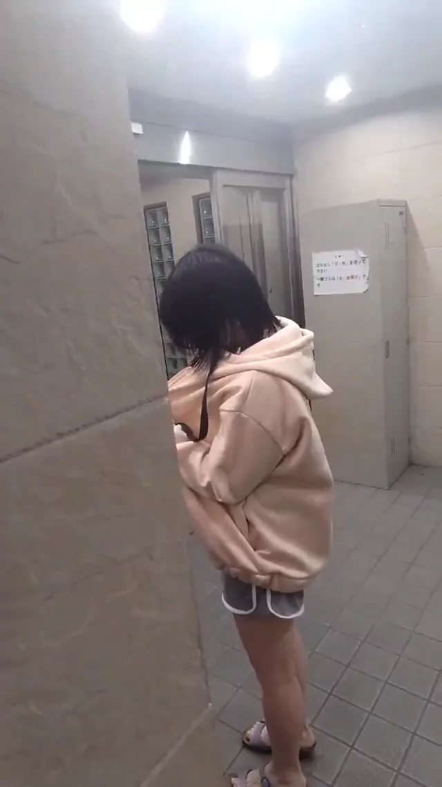 @neko24674981665 清楚系 露出 高画質 投稿エロ動画 @neko24674981665 の投稿動画 シーン5