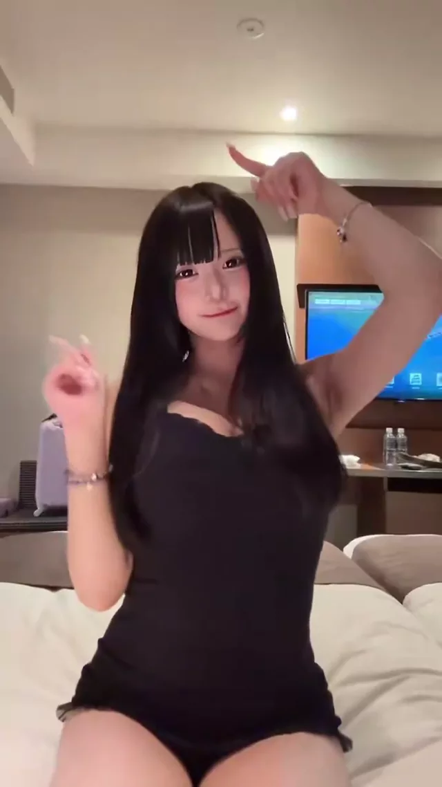 @ie9jr 美人OL オナニー 過激 Twitterエロ動画 @ie9jr の投稿動画 シーン8
