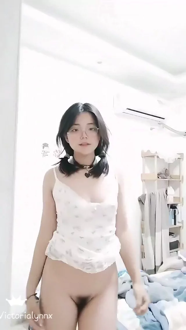 @xVictorialynnx 巨乳 ハメ撮り 必見 X動画 @xVictorialynnx の投稿動画 シーン1