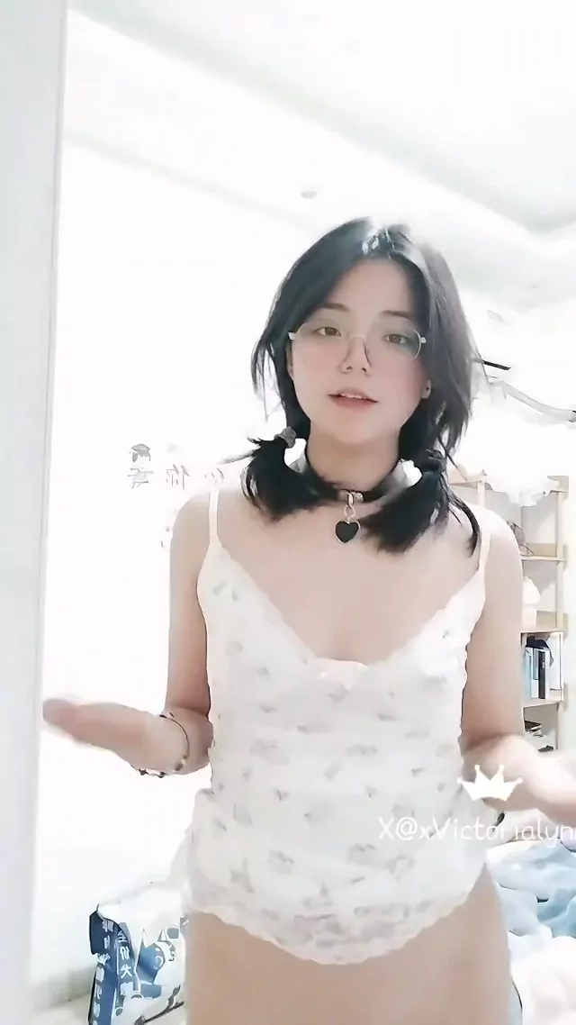 @xVictorialynnx 巨乳 ハメ撮り 必見 X動画 @xVictorialynnx の投稿動画 シーン7
