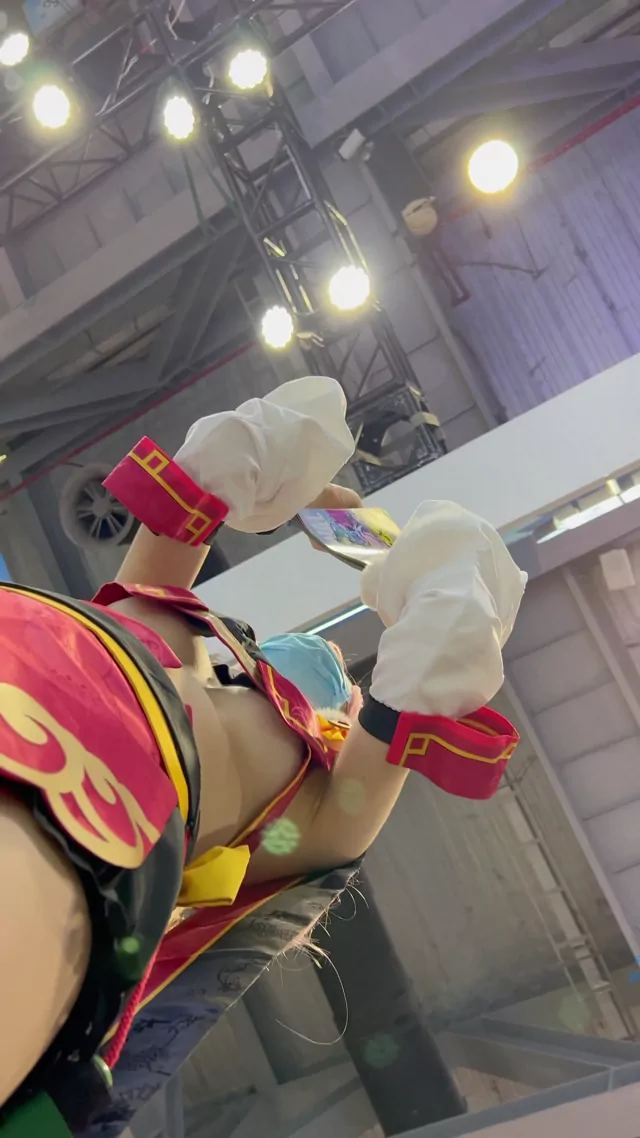 @iwaratv 女子大生 騎乗位 リアル SNS流出動画 漫展抄底系列第十六期 ——可爱COSER独自逛街。没 シーン10