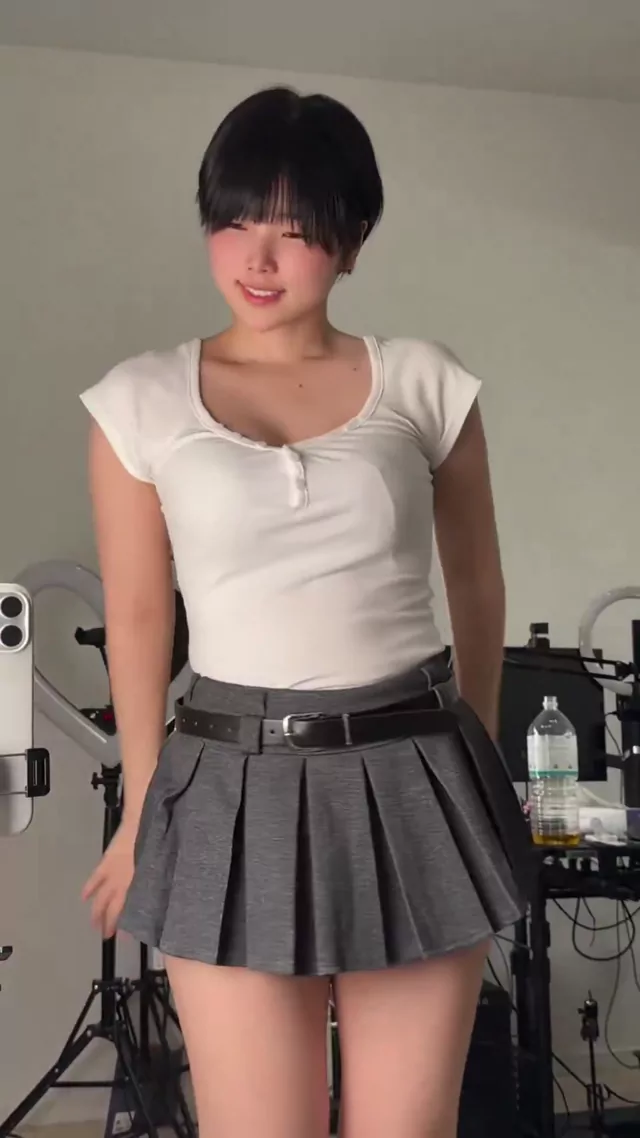 パイパン コスプレ 厳選 裏アカ動画 パイパン コスプレ 厳選 裏アカ動画 シーン2