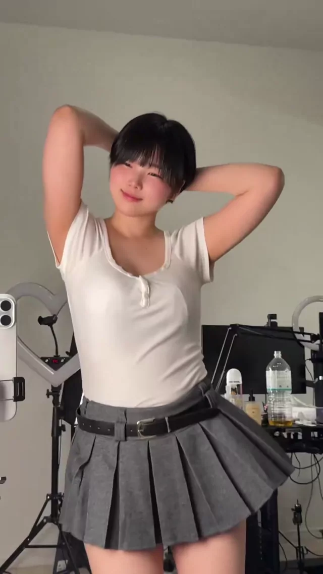パイパン コスプレ 厳選 裏アカ動画 パイパン コスプレ 厳選 裏アカ動画 シーン5
