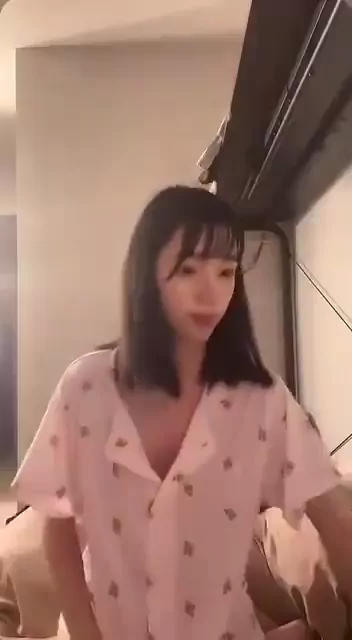@s1ZkvV4COR34255 人妻 中出し 激シコ Twitterエロ動画 @s1ZkvV4COR34255 の投稿動画 シーン7