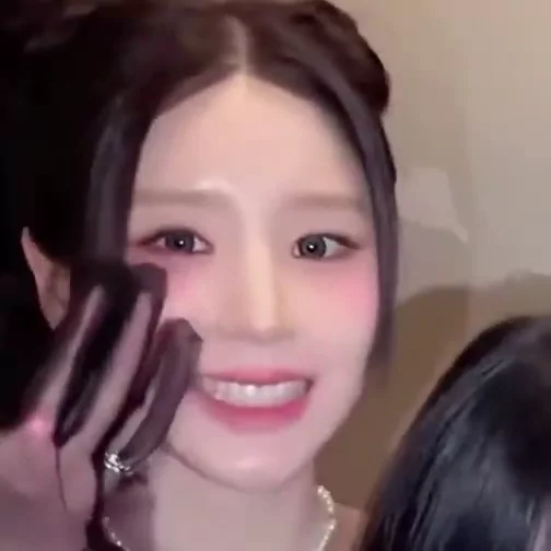 @luvpysomuch 美少女 コスプレ 必見 X動画 @luvpysomuch の投稿動画 シーン4