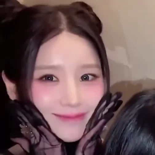 @luvpysomuch 美少女 コスプレ 必見 X動画 @luvpysomuch の投稿動画 シーン10