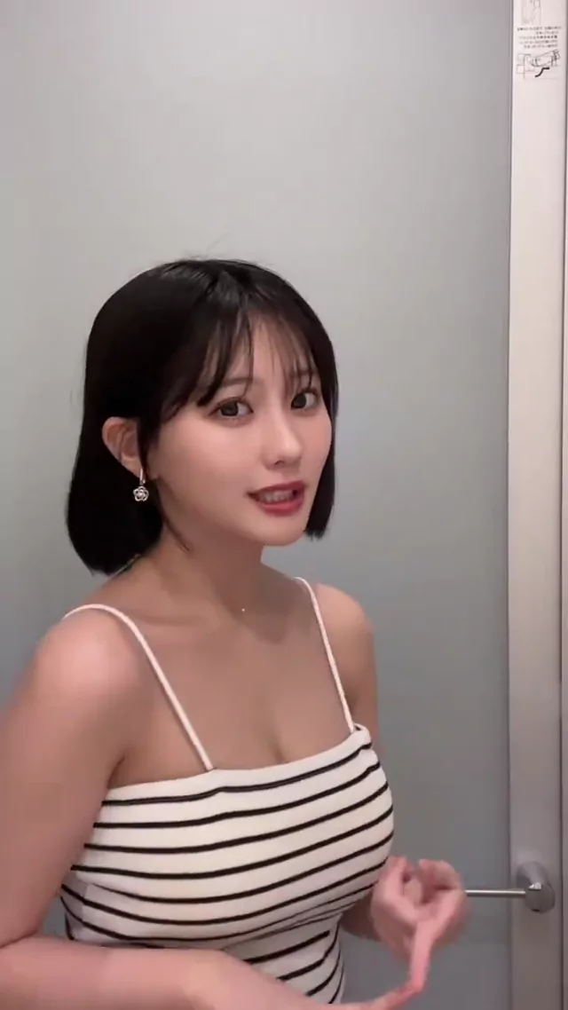 @mikurindog パイパン 騎乗位 完全素人 投稿エロ動画 はーい、大好き? #田中美久 #みくりん シーン9