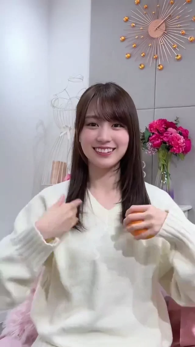 @tere_zam512 美人OL コスプレ 必見 投稿エロ動画 @tere_zam512 の投稿動画 シーン4