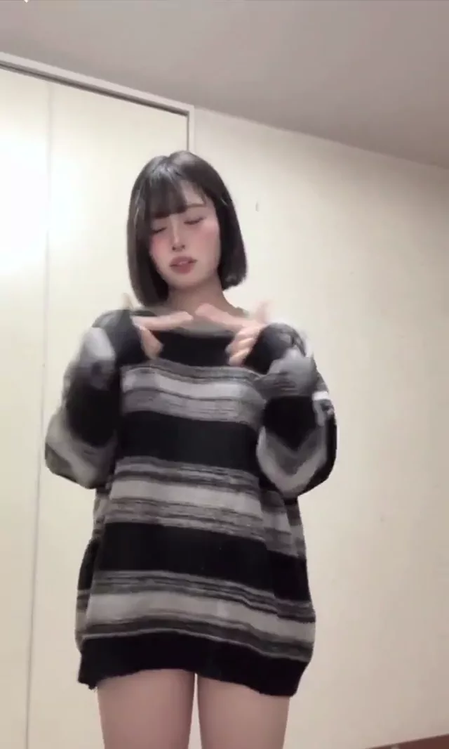 @userbadman 巨乳 オナニー 必見 SNS流出動画 @userbadman の投稿動画 シーン2