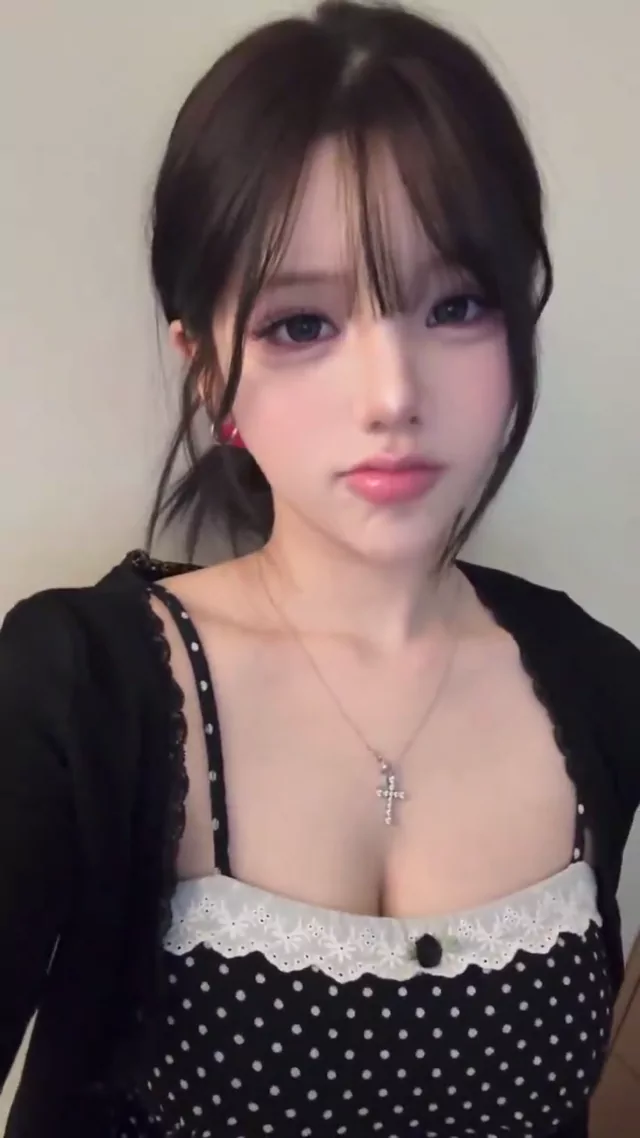 @zddshuu ギャル コスプレ 話題 Twitterエロ動画 @zddshuu の投稿動画 シーン6