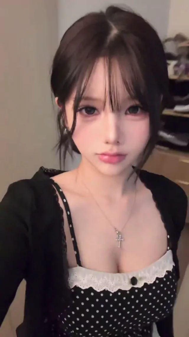 @zddshuu ギャル コスプレ 話題 Twitterエロ動画 @zddshuu の投稿動画 シーン10