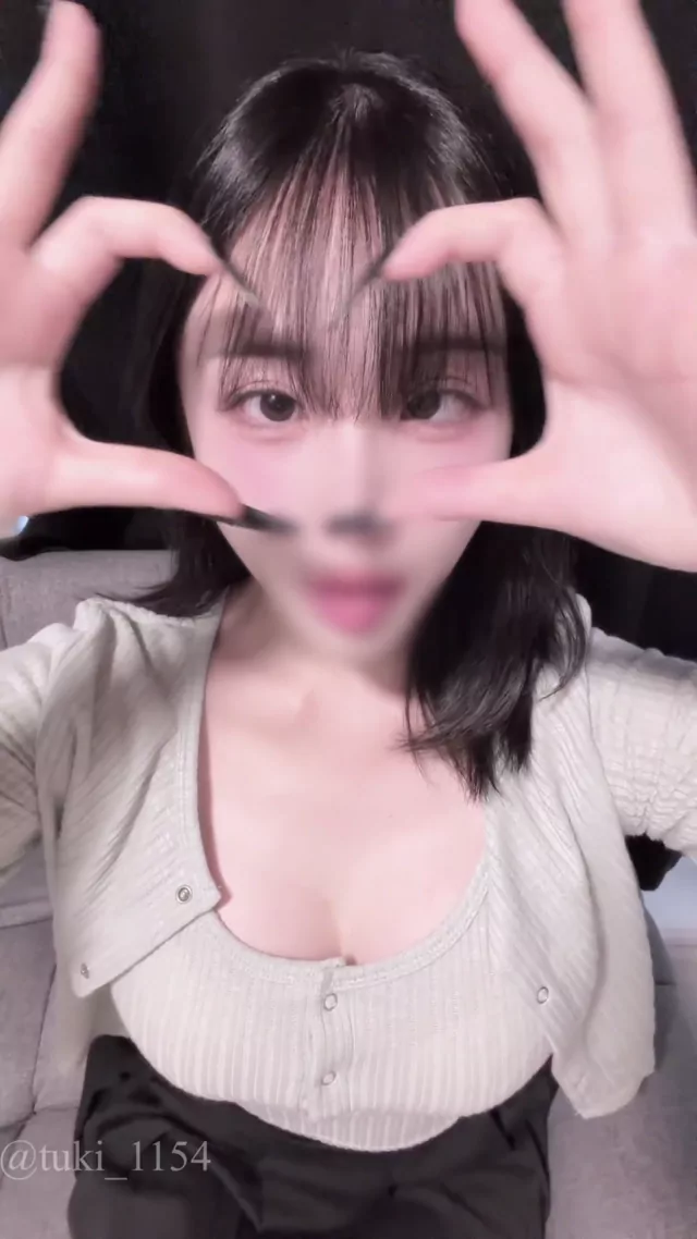 @tuki_1154 美人OL 露出 過激 投稿エロ動画 @tuki_1154 の投稿動画 シーン7