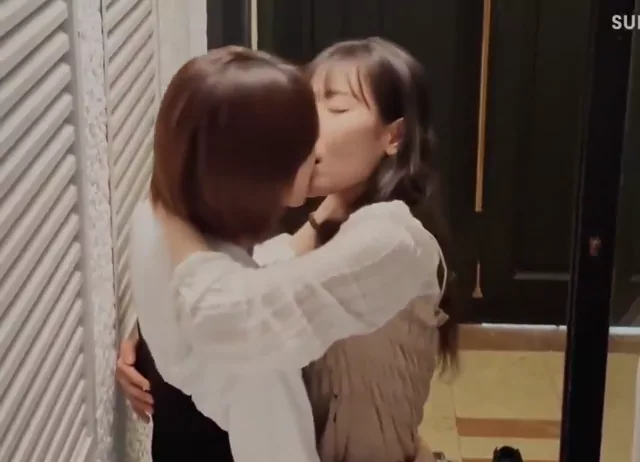 @arnettedeiippr パイパン コスプレ 話題 X動画 @arnettedeiippr の投稿動画 シーン2