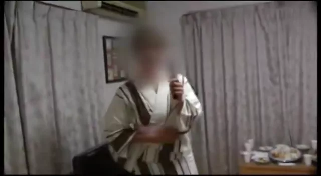 @qepocdnclolouzq 美少女 露出 神回 投稿エロ動画 @qepocdnclolouzq の投稿動画 シーン2