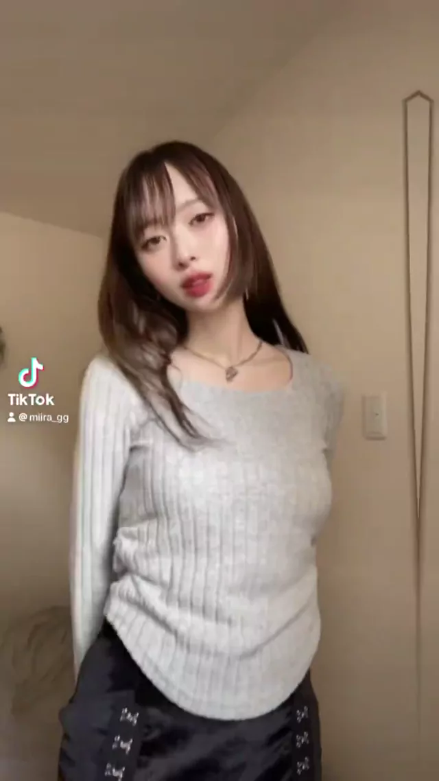 @miira_gg 美人OL 露出 厳選 X動画 @miira_gg の投稿動画 シーン6