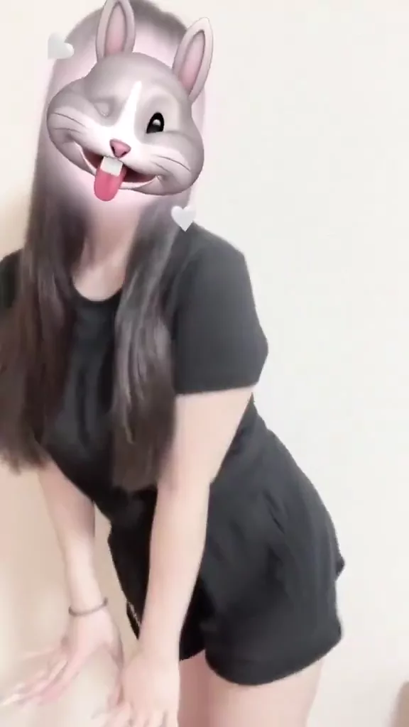 @yua10151130 人妻 個人撮影 完全素人 SNS流出動画 @yua10151130 の投稿動画 シーン9