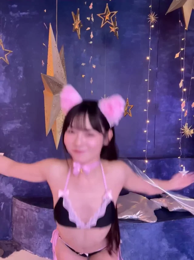 @mahironakamura 美少女 中出し 完全素人 投稿エロ動画 おにゃすみ #グラドル特技部 #くるくる動画 #仲 シーン4