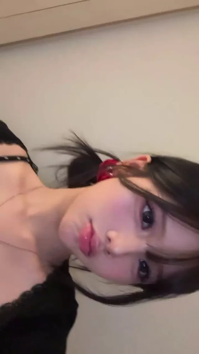 @zddshuu 美人OL 潮吹き 過激 Twitterエロ動画 @zddshuu の投稿動画 シーン3
