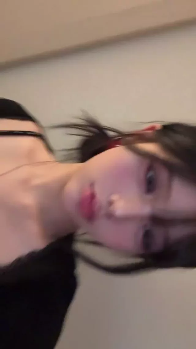 @zddshuu 美人OL 潮吹き 過激 Twitterエロ動画 @zddshuu の投稿動画 シーン4