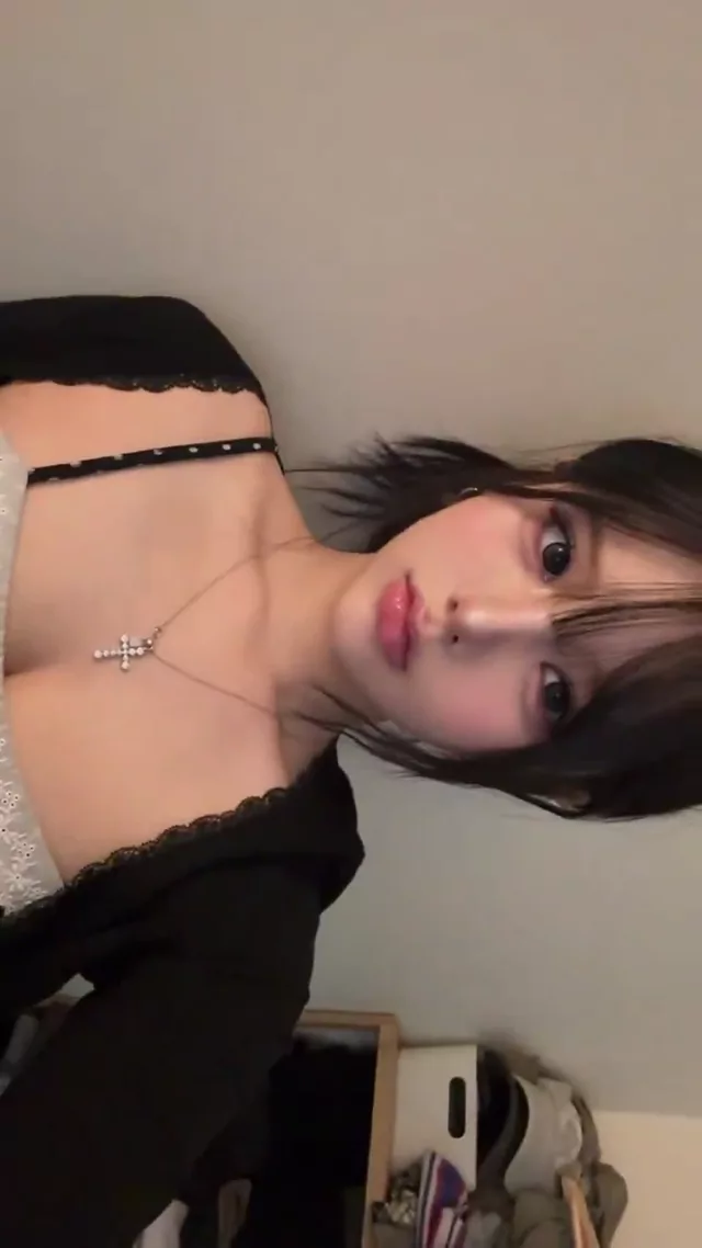 @zddshuu 美人OL 潮吹き 過激 Twitterエロ動画 @zddshuu の投稿動画 シーン8