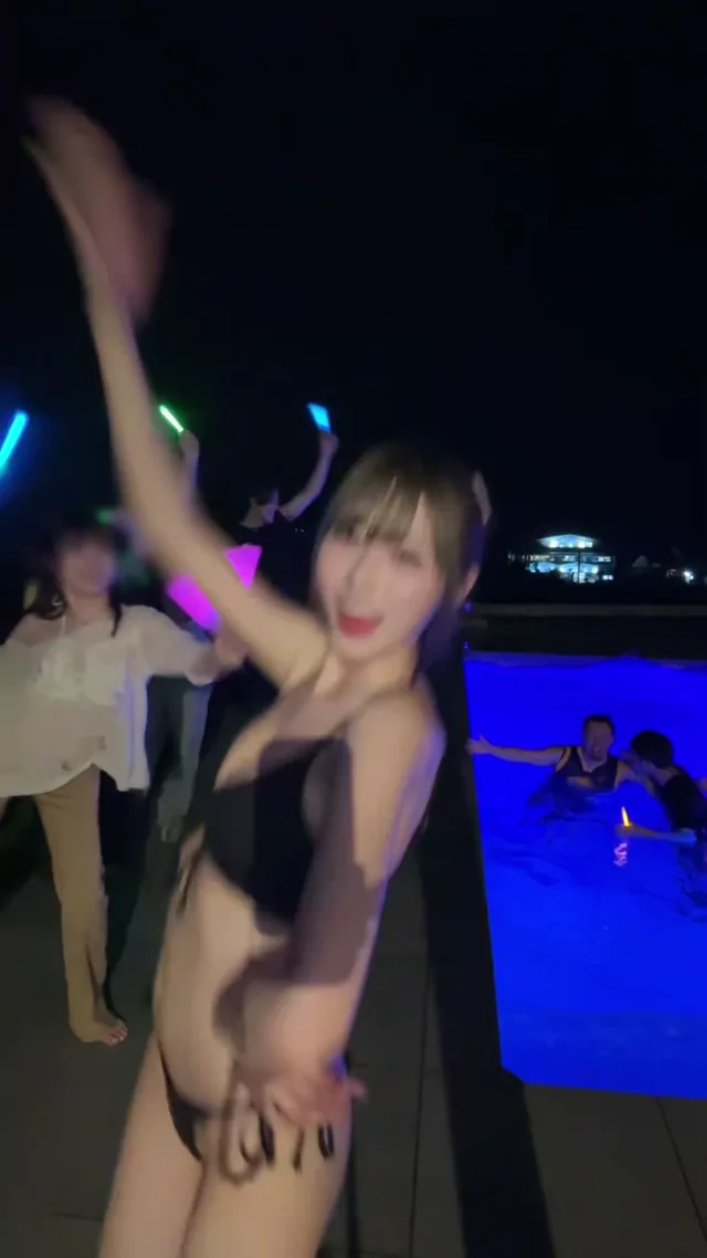 @106_46_7_ 美少女 露出 厳選 SNS流出動画 @106_46_7_ の投稿動画 シーン10