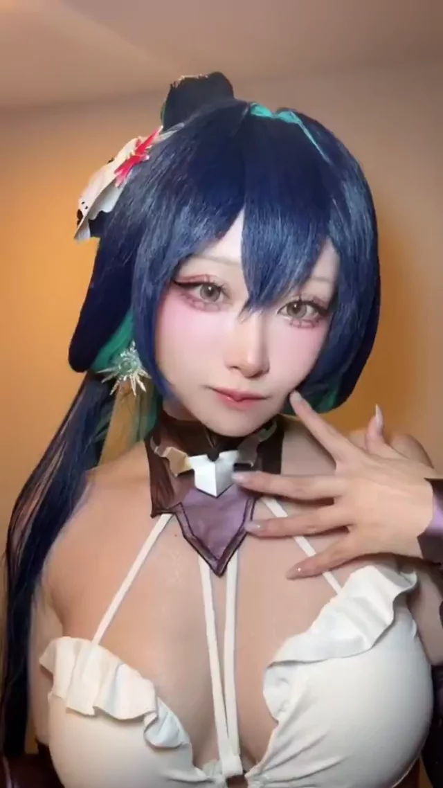 @omochi___oo0 女子大生 コスプレ 話題 投稿エロ動画 @omochi___oo0 の投稿動画 シーン7