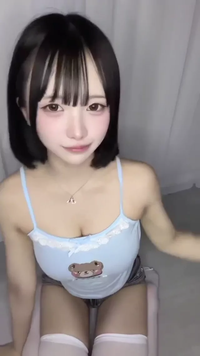 @rmi9y 女子大生 流出 厳選 SNS流出動画 @rmi9y の投稿動画 シーン2
