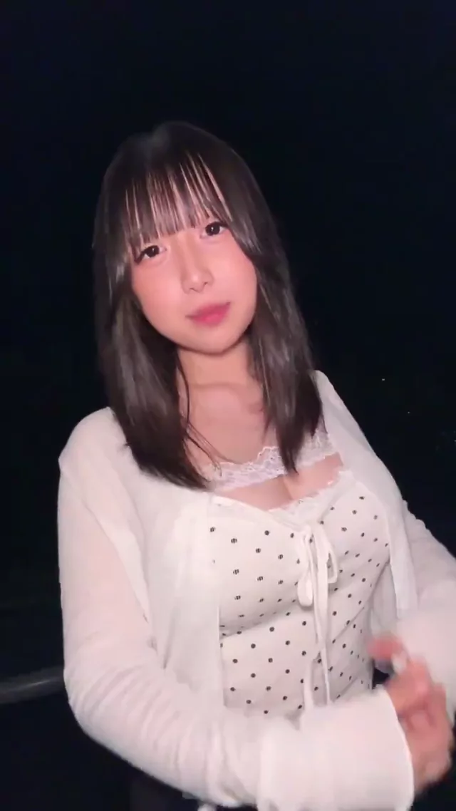@ritsuki0625 ギャル 露出 話題 Twitterエロ動画 @ritsuki0625 の投稿動画 シーン3