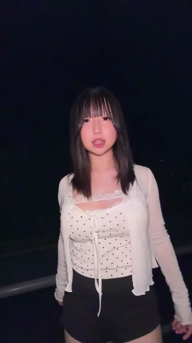 @ritsuki0625 ギャル 露出 話題 Twitterエロ動画 @ritsuki0625 の投稿動画 シーン7
