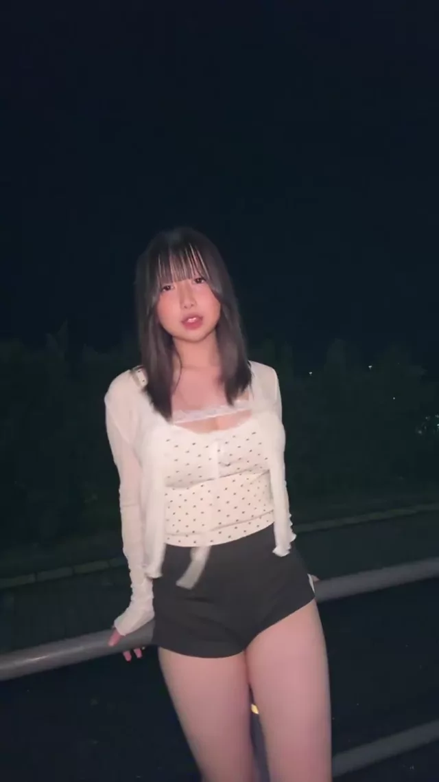 @ritsuki0625 ギャル 露出 話題 Twitterエロ動画 @ritsuki0625 の投稿動画 シーン8