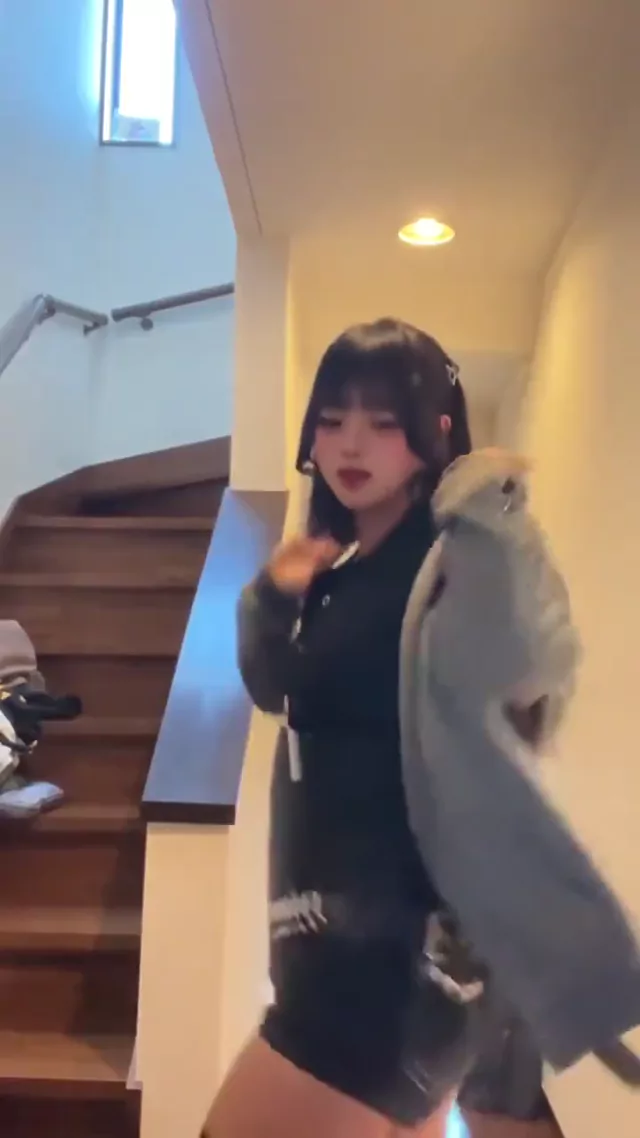 @pz4bxx 清楚系 フェラ 完全素人 裏アカ動画 @pz4bxx の投稿動画 シーン7