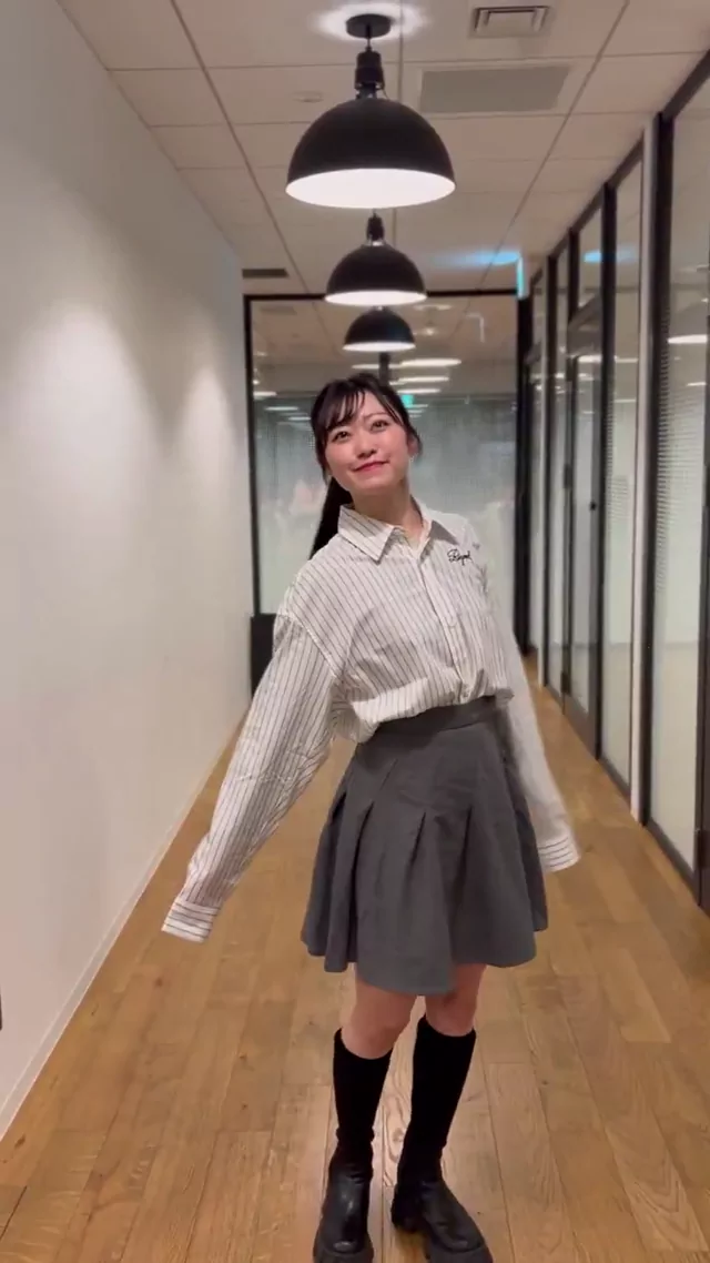 @1tsuki_yurik0 女子大生 フェラ 高画質 SNS流出動画 ReZARDを158cmが着てみた！ シャツイン シャツア シーン3