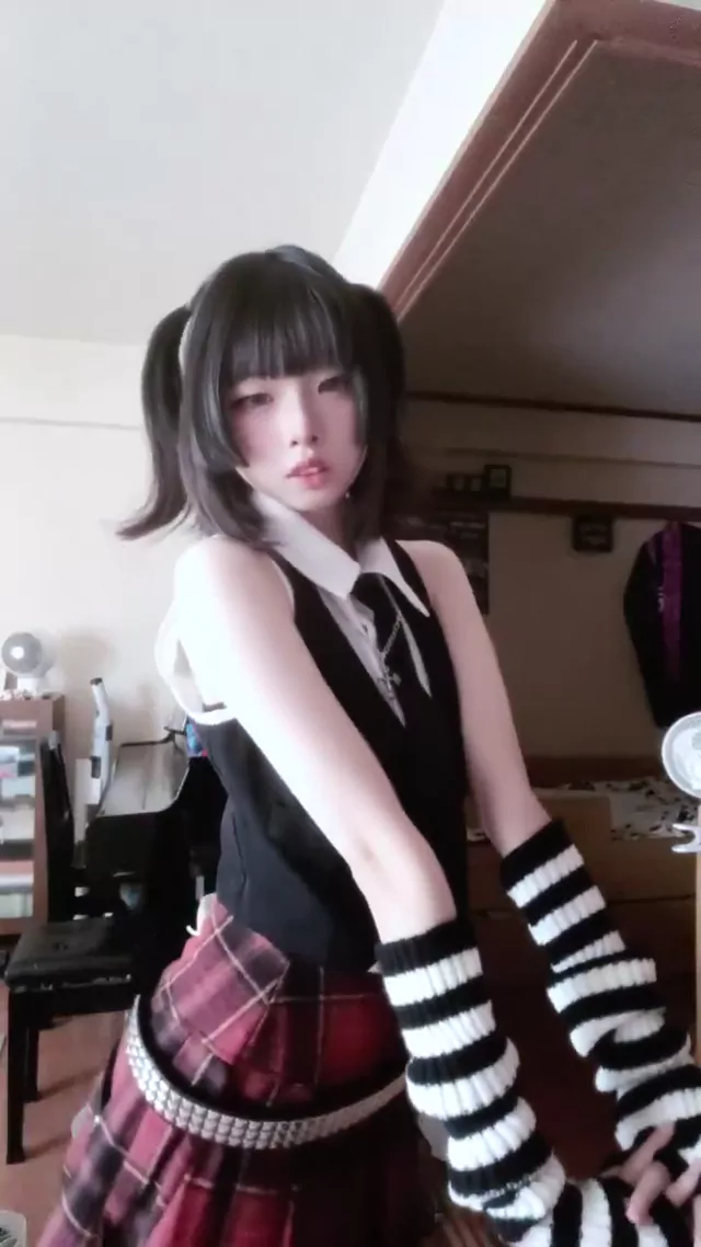 @hime__u_u_ 人妻 潮吹き 厳選 裏アカ動画 @hime__u_u_ の投稿動画 シーン2