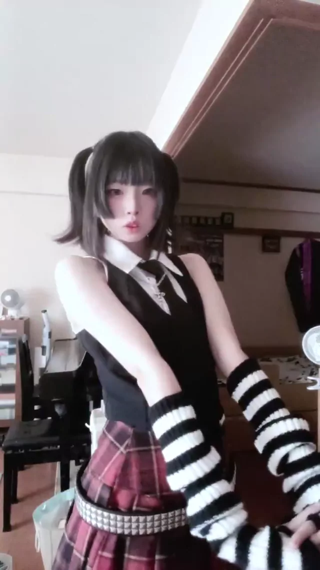 @hime__u_u_ 人妻 潮吹き 厳選 裏アカ動画 @hime__u_u_ の投稿動画 シーン3