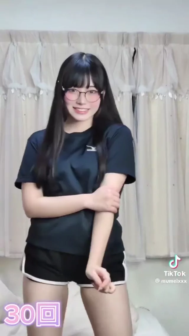 @px6bqilbsh22319 美人OL フェラ 厳選 SNS流出動画 む○い フルは6:33あります いいねリポストでDMまで 3 シーン4