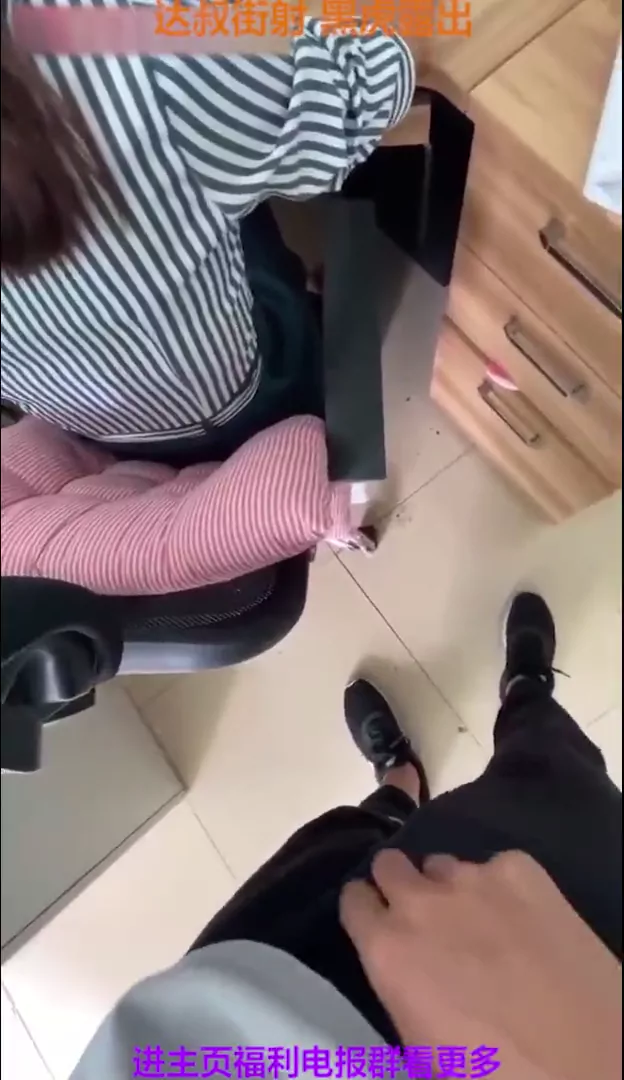@rameshb83890322 巨乳 ハメ撮り 過激 Twitterエロ動画 #街射 #顶臀 シーン1