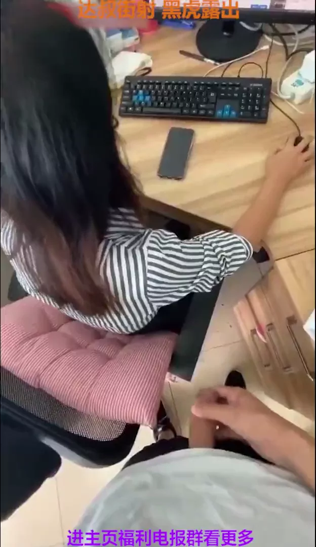 @rameshb83890322 巨乳 ハメ撮り 過激 Twitterエロ動画 #街射 #顶臀 シーン5