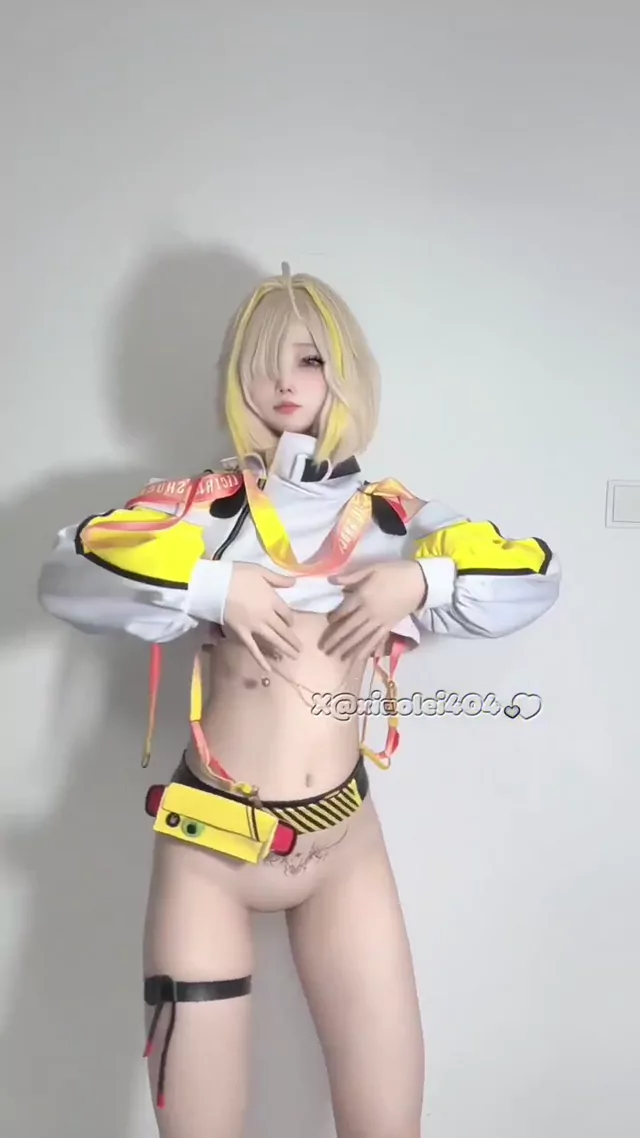@xiaolei404 美人OL コスプレ 厳選 SNS流出動画 @xiaolei404 の投稿動画 シーン5