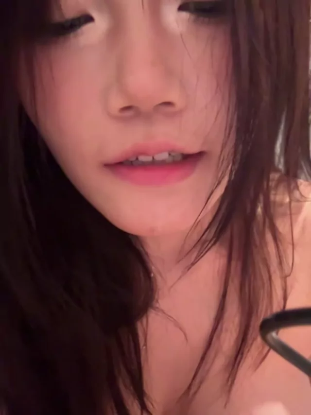 @zy_c2u 美少女 騎乗位 最新 SNS流出動画 @zy_c2u の投稿動画 シーン9