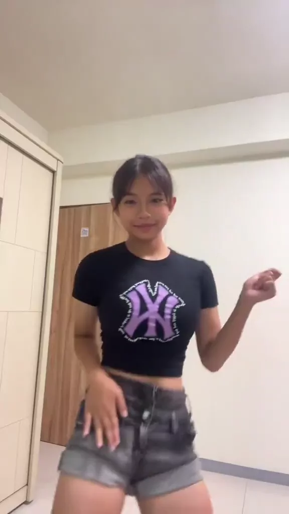 パイパン 潮吹き 高画質 裏アカ動画 パイパン 潮吹き 高画質 裏アカ動画 シーン2